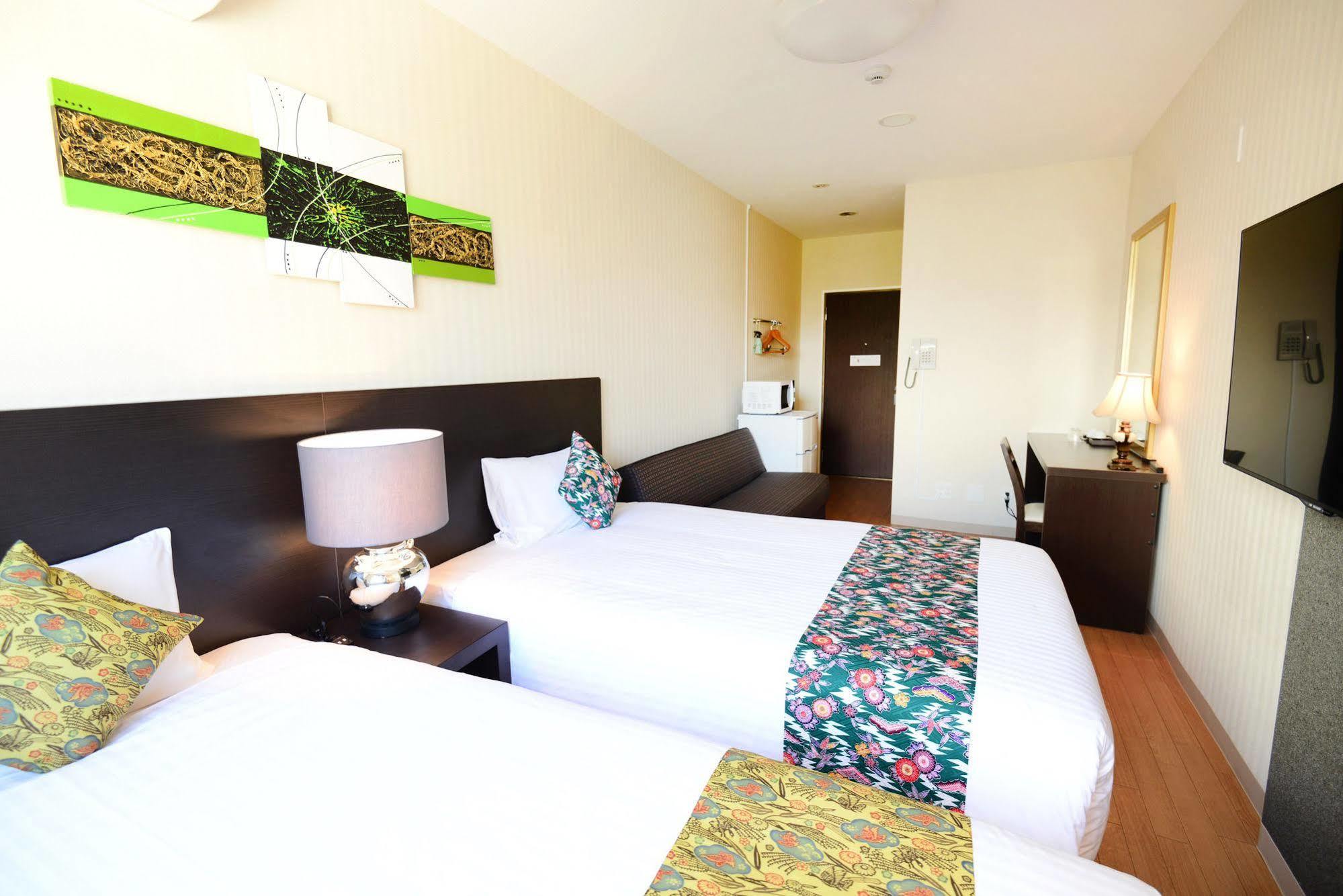 Centurion Hotel Resort Okinawa Nago City Buitenkant foto
