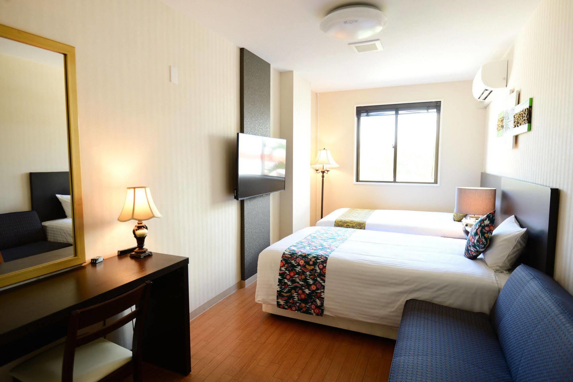 Centurion Hotel Resort Okinawa Nago City Buitenkant foto