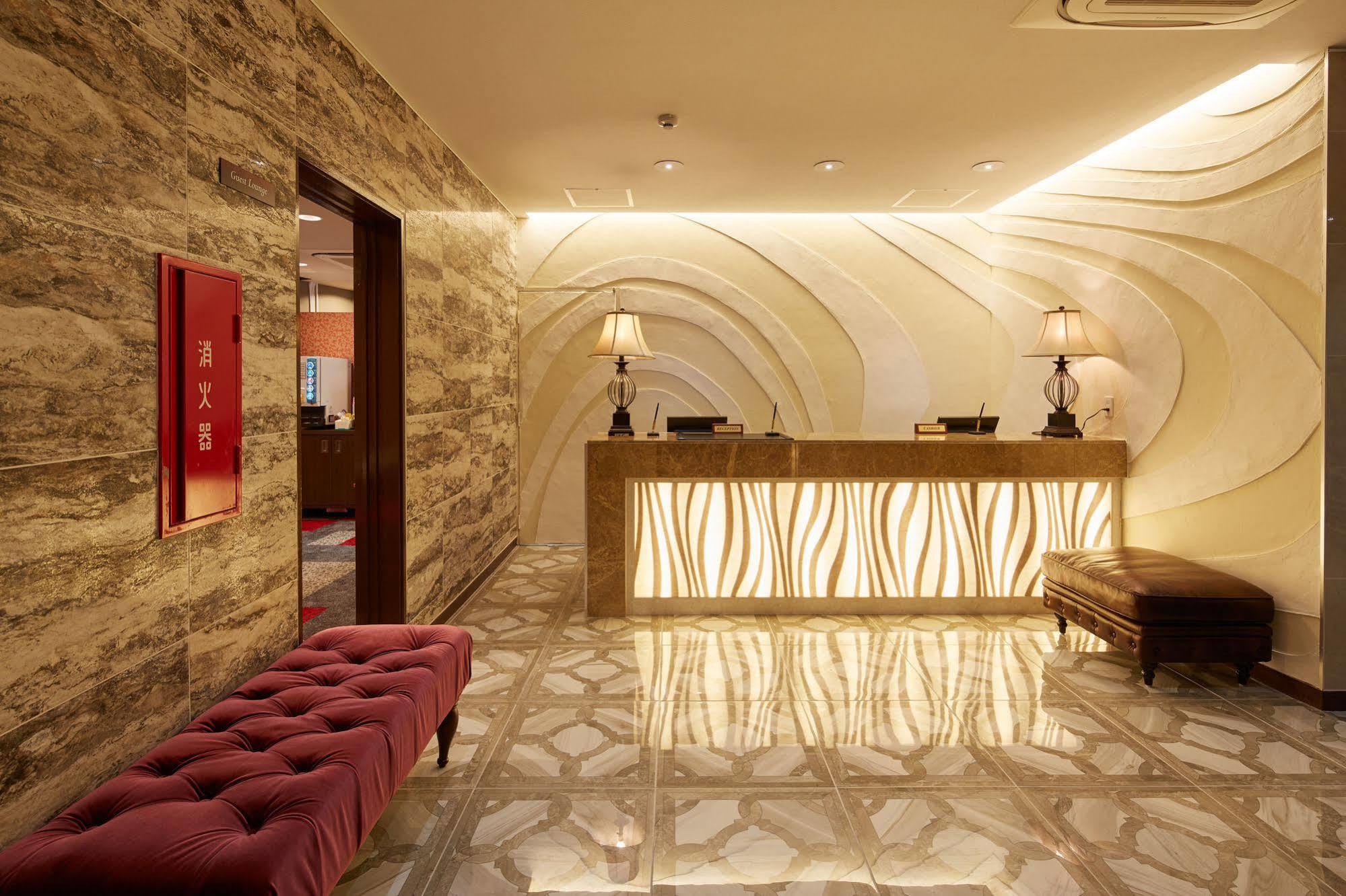 Centurion Hotel Resort Okinawa Nago City Buitenkant foto